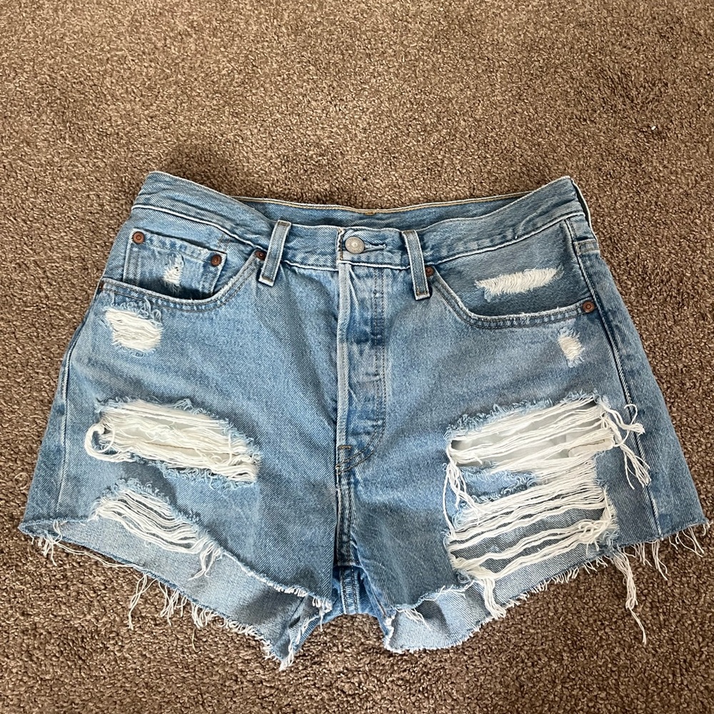 Levi 501 Medium Wash Shorts